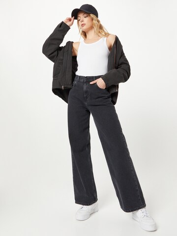 Carhartt WIP Wide leg Jeans 'Jane' in Black