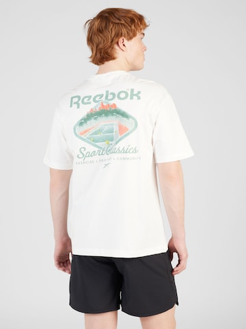 T-Shirt Reebok en blanc