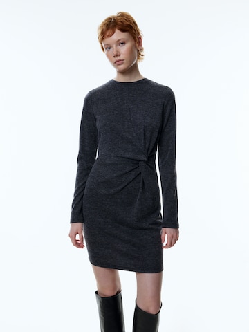 EDITED Dress 'Trine' in Grey: front