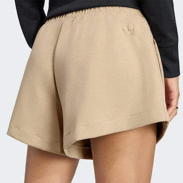 ADIDAS ORIGINALS - Loosefit Pantalón en beige