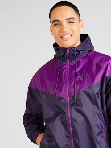 Veste mi-saison Nike Sportswear en violet