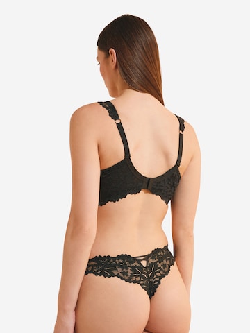 ETAM Bustier N°4 – BH mit leichten Schalen 'Legende' in Schwarz
