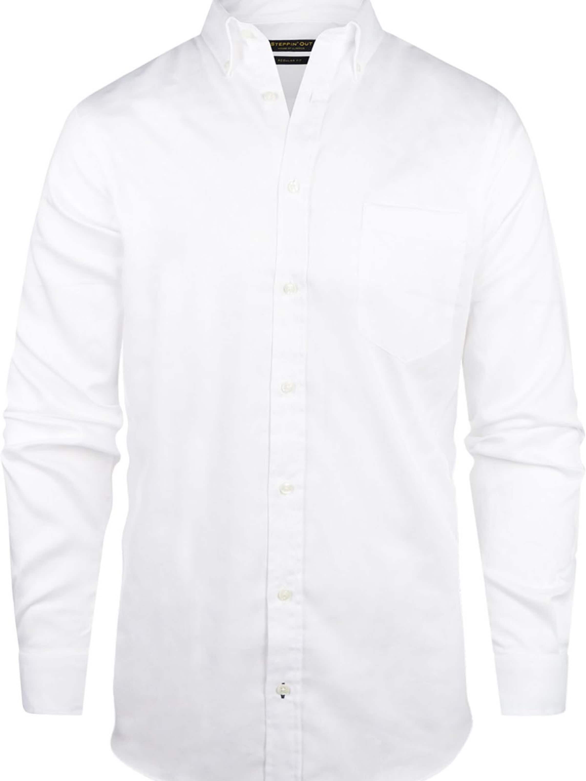 Steppin' out Button Up Shirt in White: front