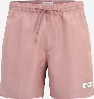 Calvin Klein Swimwear - Bermudas en rosa: frente