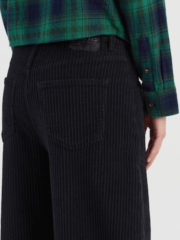 Effilé Pantalon '94ODINA ' Gang en noir