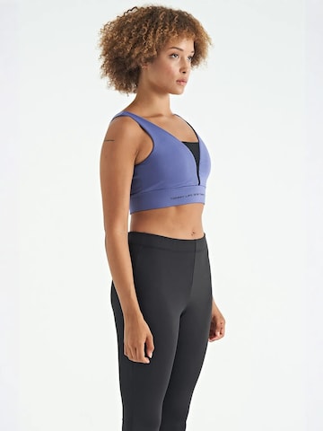 Haut de sport Tommy Life en bleu