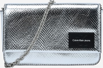 Sac à bandoulière Calvin Klein Jeans en argent : devant