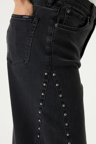 Barrel Jeans di GARCIA in nero: lato