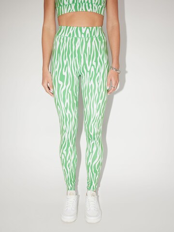 Skinny Pantaloni sportivi 'Aylin' di LeGer by Lena Gercke in verde: frontale