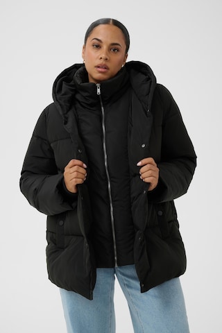 KAFFE CURVE Between-Season Jacket in Black: front