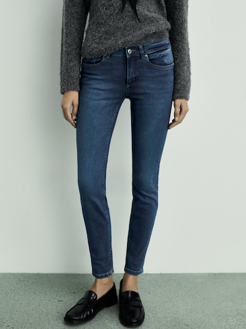 MANGO Slimfit Jeans in Blau