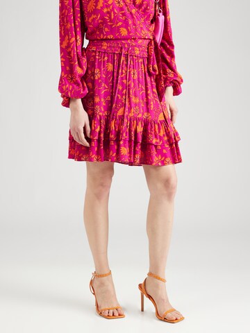 Harper & Yve Skirt in Pink: front