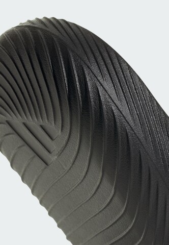 ADIDAS SPORTSWEAR Pantolette 'Purechill' in Schwarz