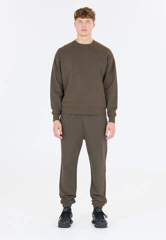SOS Tapered Sports trousers 'Bovec' in Black