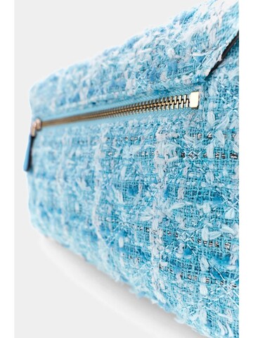 GUESS Umhängetasche 'Giully II' in Blau