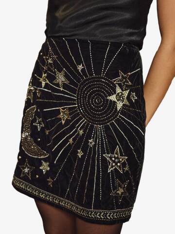 Jupe love & roses en noir : devant