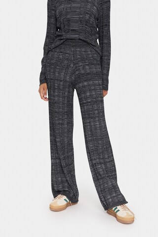 évasé Pantalon 'Gwen' SAINT TROPEZ en gris : devant