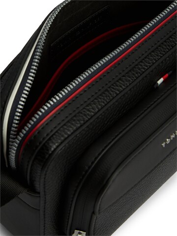 Sac à bandoulière TOMMY HILFIGER en noir