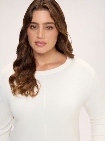 Fiorella Rubino Sweater in White