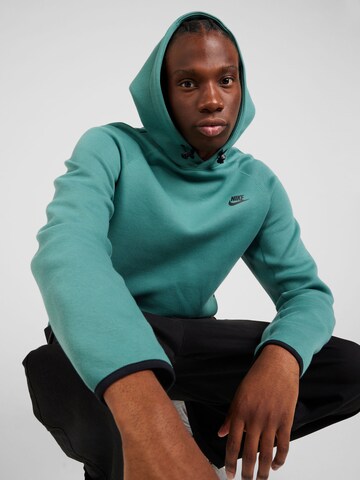 Nike Sportswear Sweatshirt in Grün