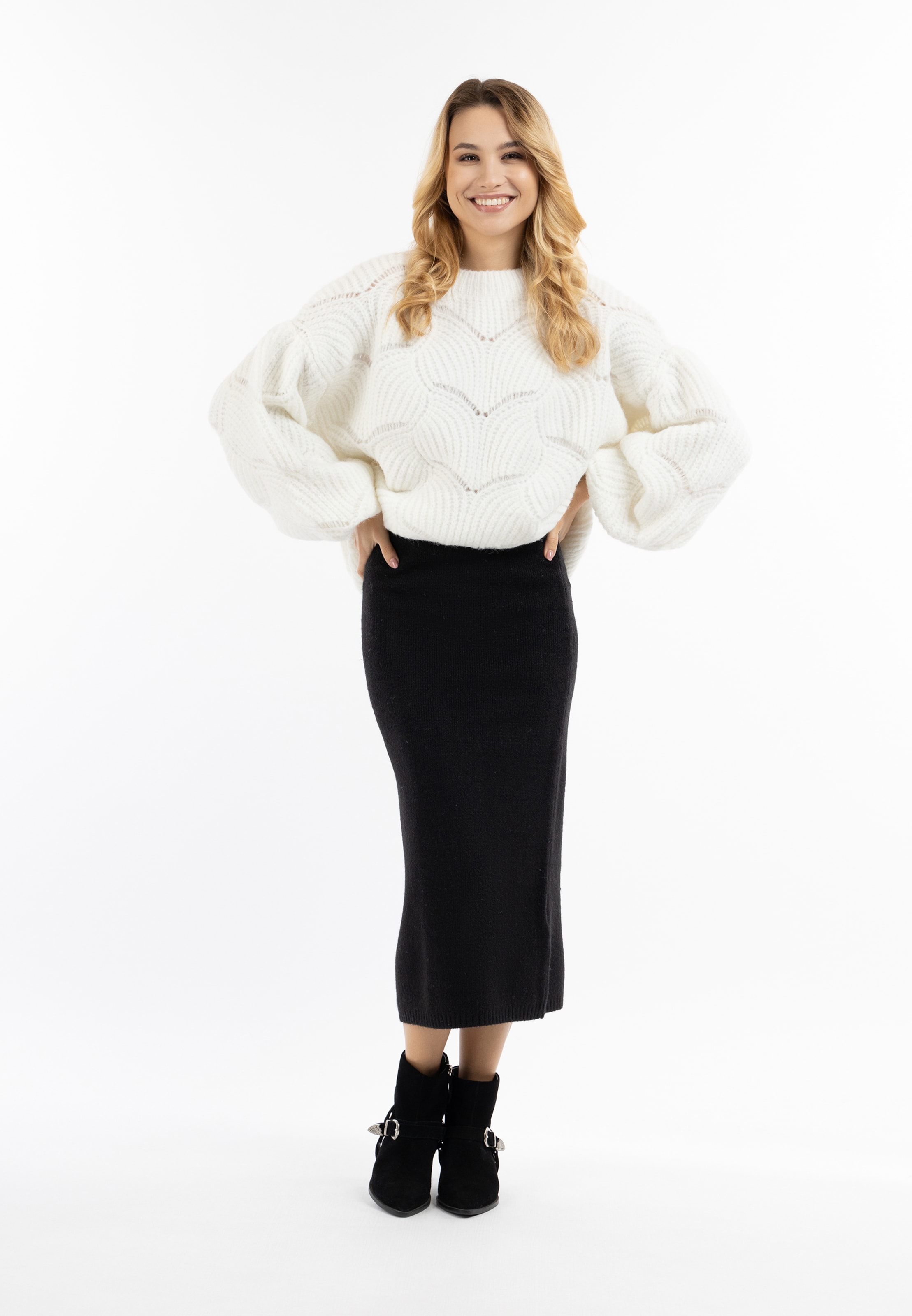Gaya Skirt in Black