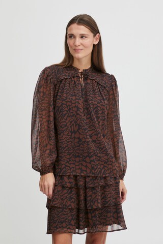 b.young Blouse 'By Hima' in Bruin: voorkant