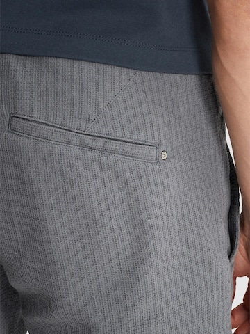 CAST IRON - regular Pantalón 'Regular fit chino shorts' en gris