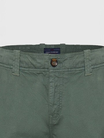 Loosefit Pantalon cargo Funky Buddha en vert