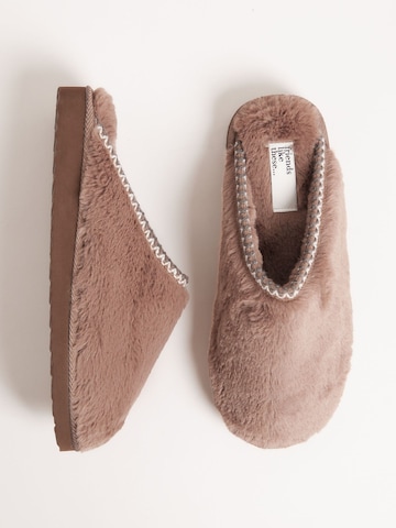 Friends Like These - Zapatillas de casa en marrón