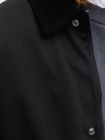 Veste mi-saison JACK & JONES en noir