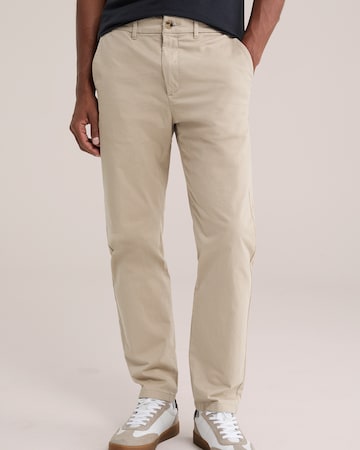 WE Fashion Slim fit Chino trousers in Beige: front