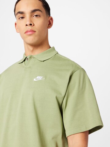 Nike Sportswear Shirt in Groen