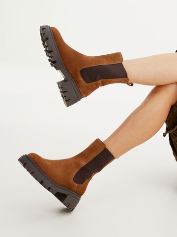 Boots chelsea 'Alena' di Karolina Kurkova Originals in marrone