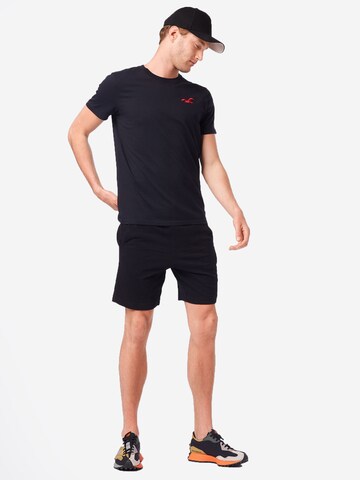 Tricou de la HOLLISTER pe negru