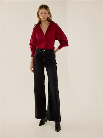 Hiccup Wide Leg Jeans in Schwarz