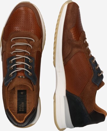 BULLBOXER Sneaker in Braun