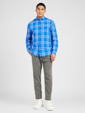 Tommy Jeans Regular fit Button Up Shirt in Blue