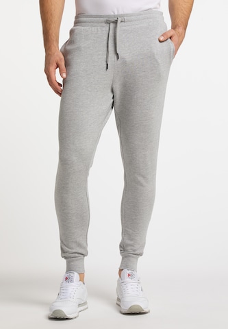 Mo SPORTS Tapered Broek in Grijs: voorkant