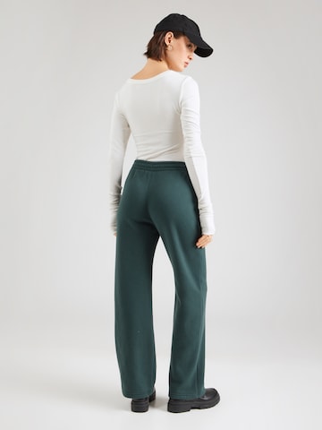 Abercrombie & Fitch Loosefit Kalhoty – zelená
