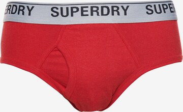 Slip de la Superdry pe roșu