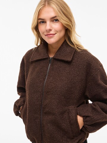 VILA Overgangsjakke i brun