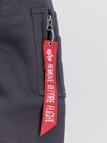 ALPHA INDUSTRIES - Sweatshirt em cinzento