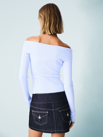 Bershka Sweter w kolorze niebieski