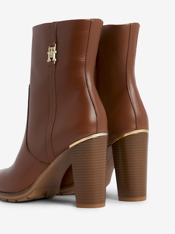 TOMMY HILFIGER Ankle Boots in Brown