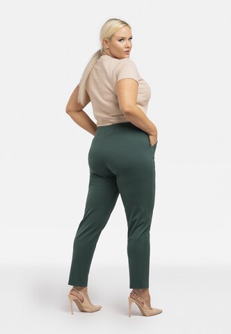 Coupe slim Pantalon 'ROBERTO ' Karko en vert