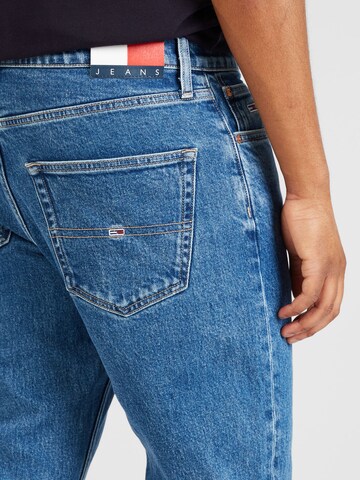 Tommy Jeans Regular Jeans 'DAD TAPERED' in Blue