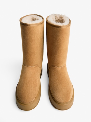 Bershka Boots in Beige