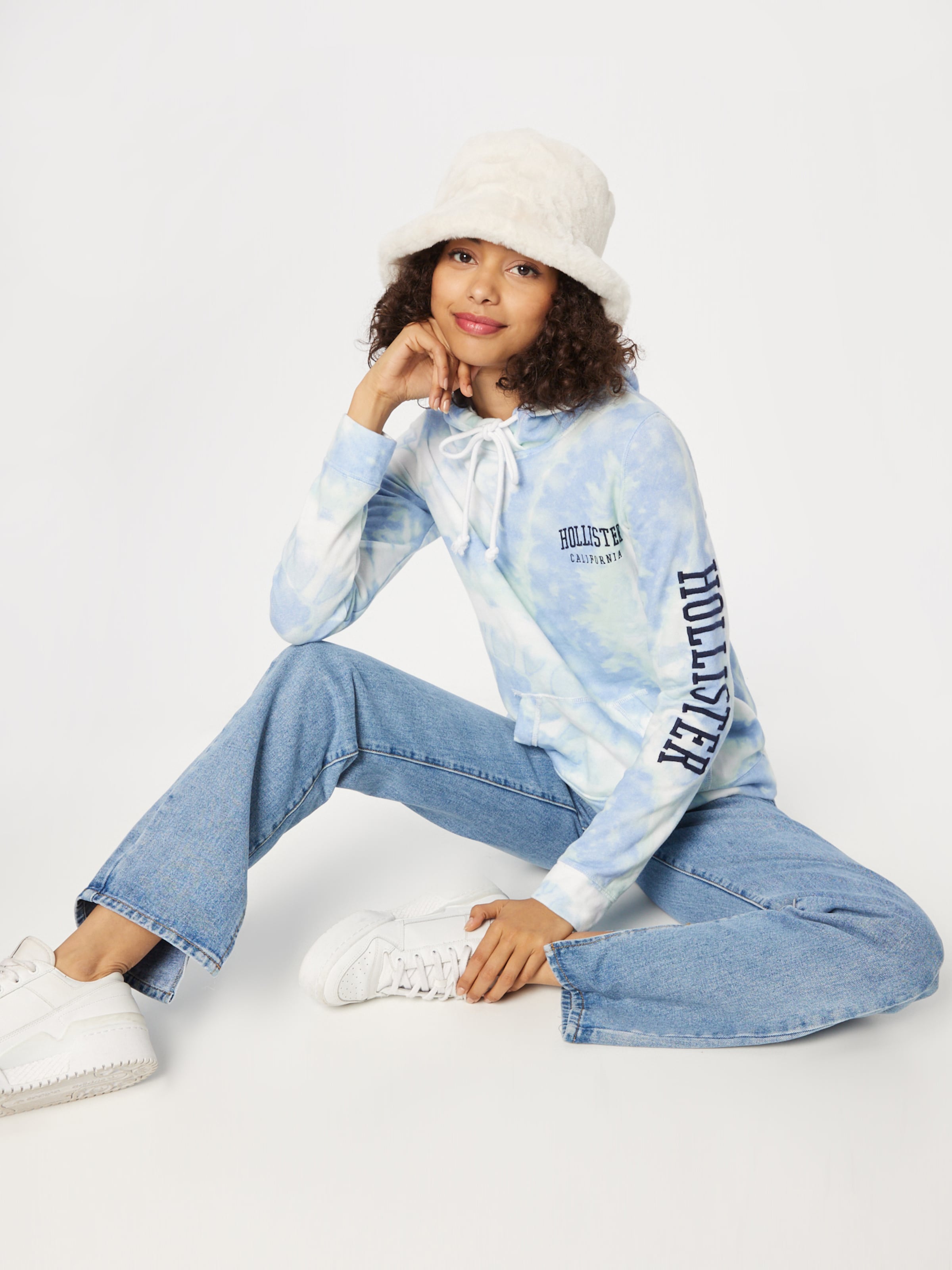HOLLISTER Sweatshirt in Navy Light Blue ABOUT YOU