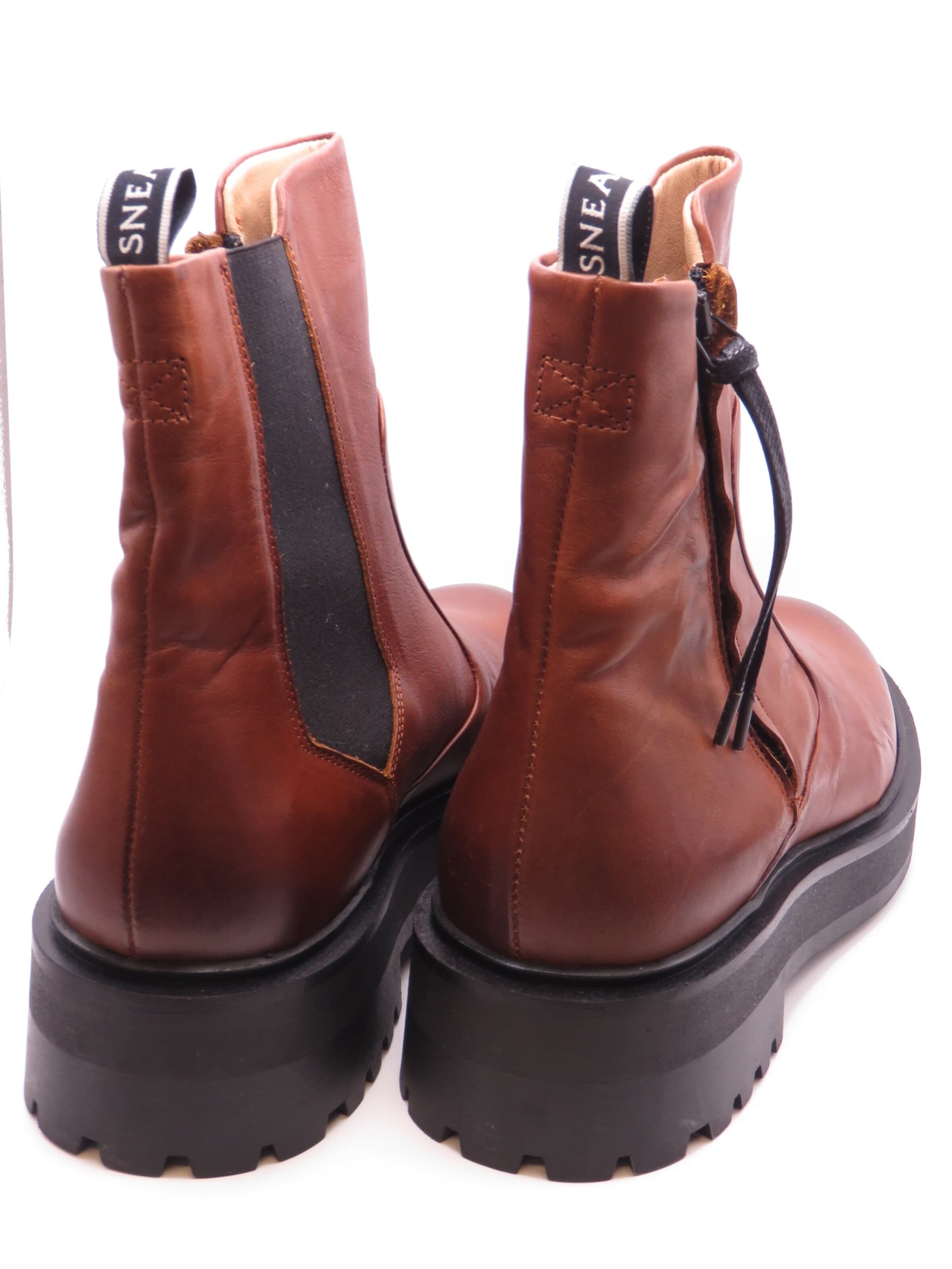 Sneaky Steve Chelsea Boots 'Inez' in Brown