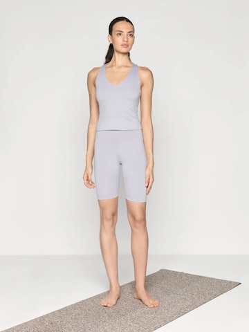 Girlfriend Collective Toppi ' Float ' värissä lila